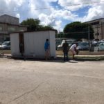 Los migrantes ya se bañan con agua limpia