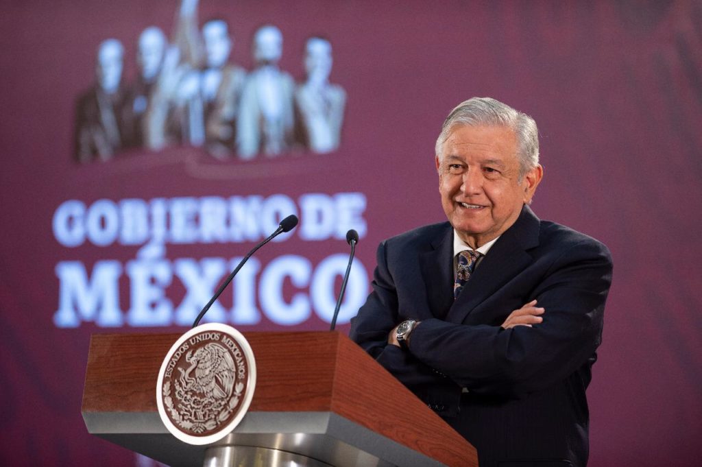 07fbb825-amlo-tenencia-1024x681 (1)
