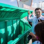 Entrega Mario López equipamiento para mantenimiento y limpieza de Playa Bagdad
