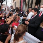 Ofrece Mario López a amigos y familiares de Karen apoyo para dar seguimiento a investigaciones