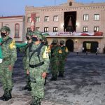 Conmemoran autoridades municipales y militares 210 aniversario de la Independencia de México