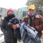 Continúa Gobierno de Matamoros entregado cobijas a familias humildes para protegerlas de intenso frío