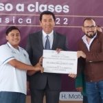 Seguimos cumpliendo compromisos con la educación: Alcalde Mario López
