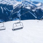 Teleférico se desploma a 10 metros de altura, hay seis personas heridas de gravedad