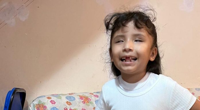 Evelyn la niña que ve con el corazón