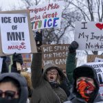 Las tensiones en Minneapolis por la actuación del ICE se disparan tras la amenaza de Trump