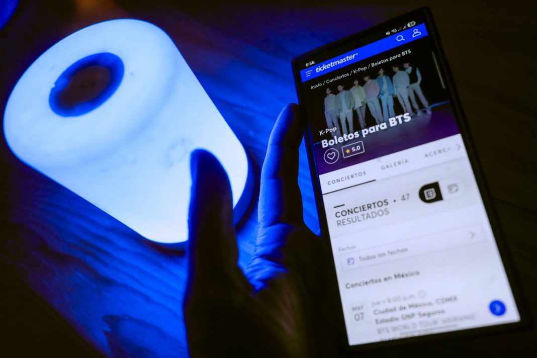 Solo seis de cada 100 interesados lograron boleto para los conciertos de BTS en México