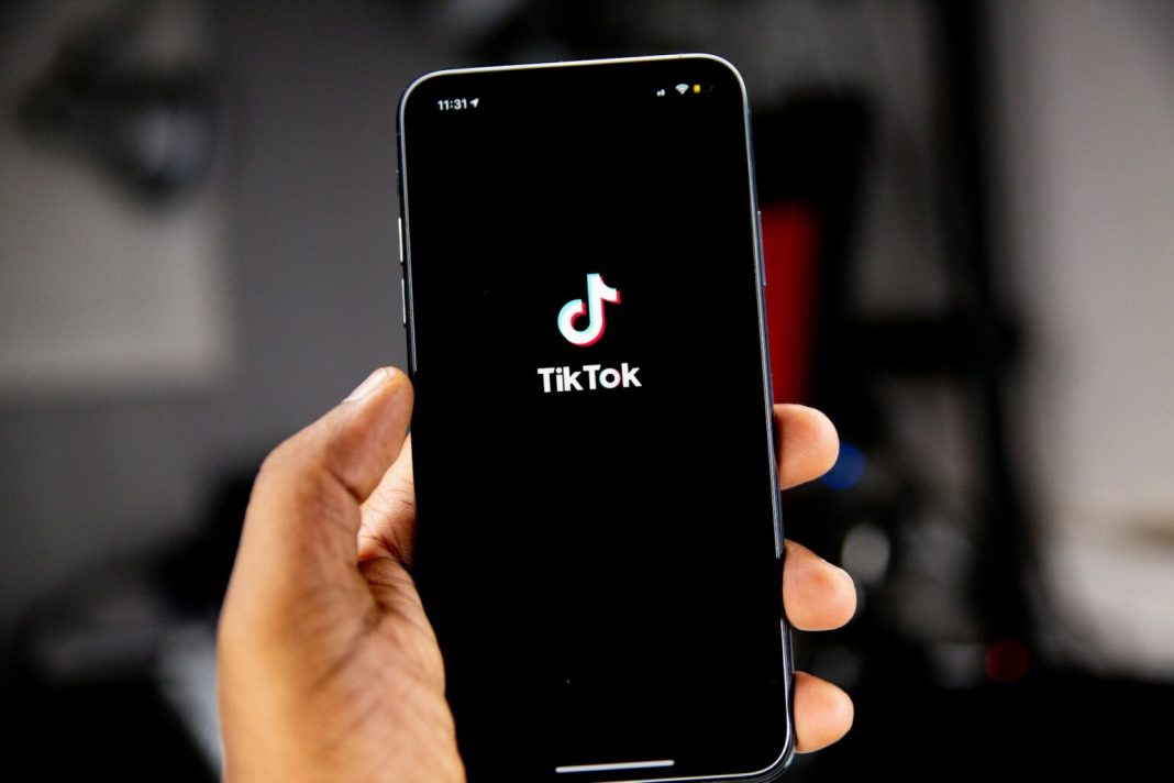 tiktok-censura-eeuu-1536x1024