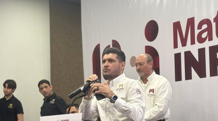 Se harta Beto del cobro de piso