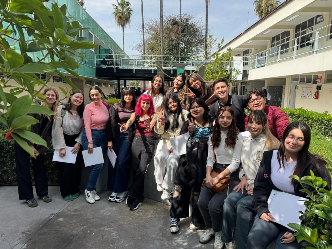 f5d88437-c6fd-4ab6-8637-4a8bb461b10c