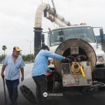 JAD de Matamoros limpia red pluvial en avenida Lauro Villar para prevenir encharcamientos