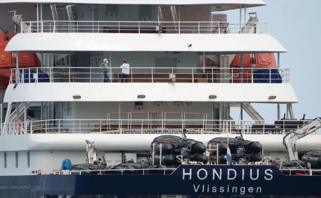 crucero-hm-hondius-afectado-por-brote-de-hantavirus