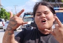 Se desgreñan por mecanico en Las Brisas
