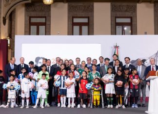 “Inicia una etapa distinta del futbol mexicano”: Sheinbaum y FMF presentan Estrategia Nacional de Formación