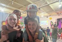 Misioneros texanos impulsan escuelitas