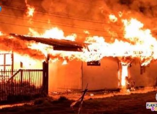 Incendio en asilo de adultos mayores deja 16 muertos: una persona cuidaba a 26 residentes