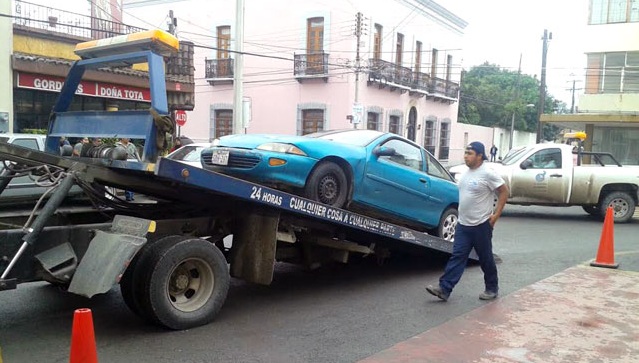 transito-victoria-grua