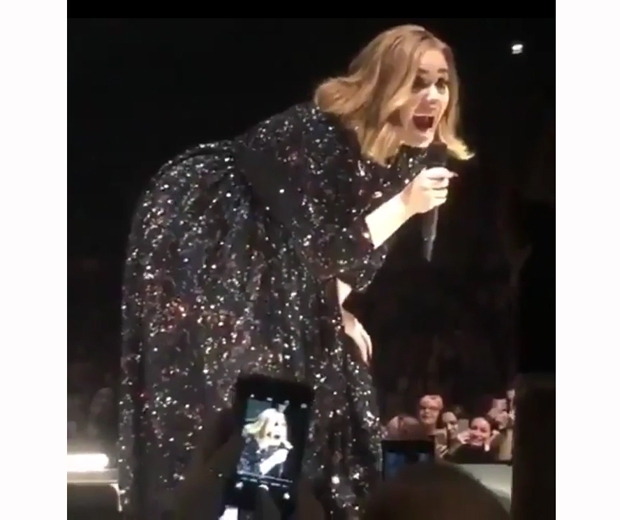 adele-twerking