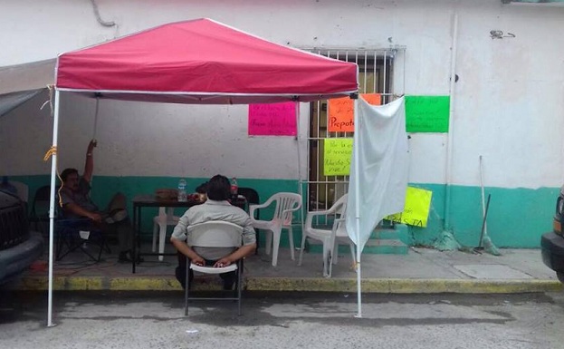 13183043_1713227588918078_821634881_n