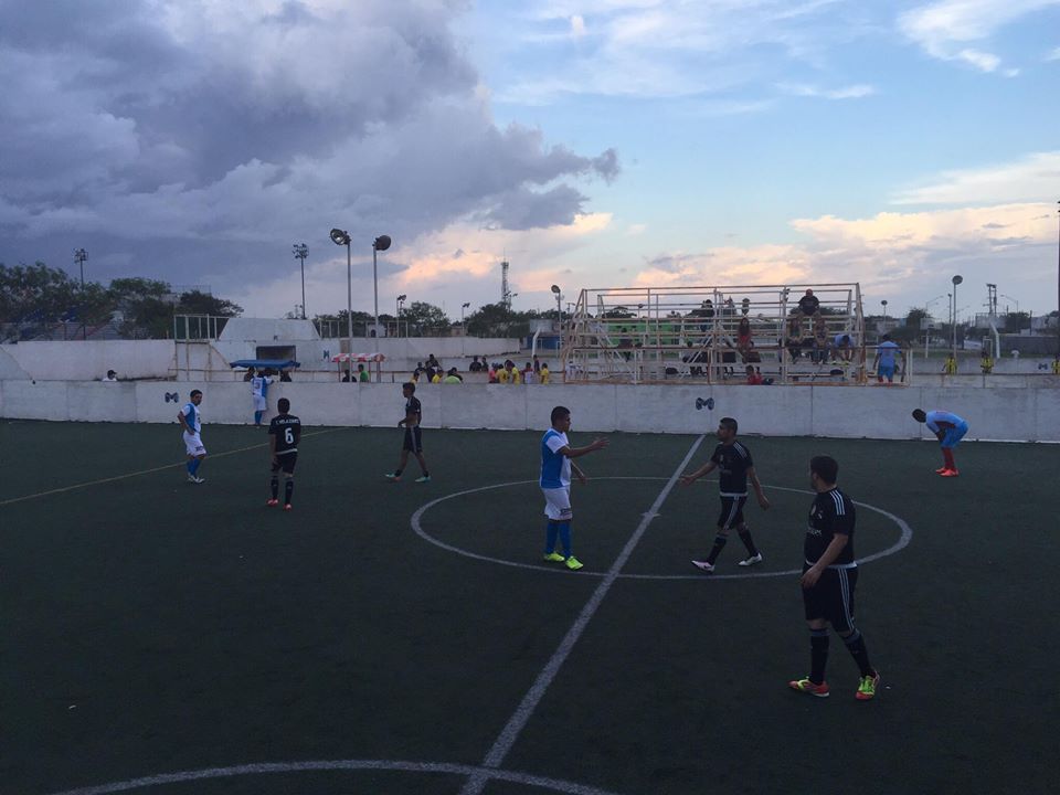 14269336_1757043981203105_1721336048_n