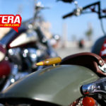 Un ‘youtuber’ se graba manejando su moto, y muere