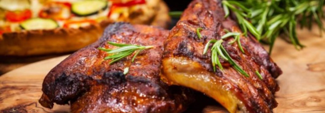 costillar-de-cerdo-asado-con-miel-y-nueces-655x368