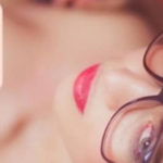 Cachan a maestra filmando porno en el salón