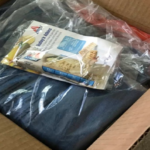 Piden ropa talla EG y la marca les manda barras dietéticas