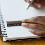 Estudiante da a luz y regresa en una hora a la escuela para terminar examen