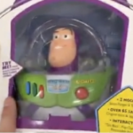 Un video demostró que Buzz tiene vida propia y se mueve