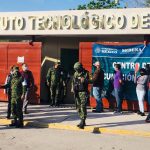 Dejan a maestros sin vacuna