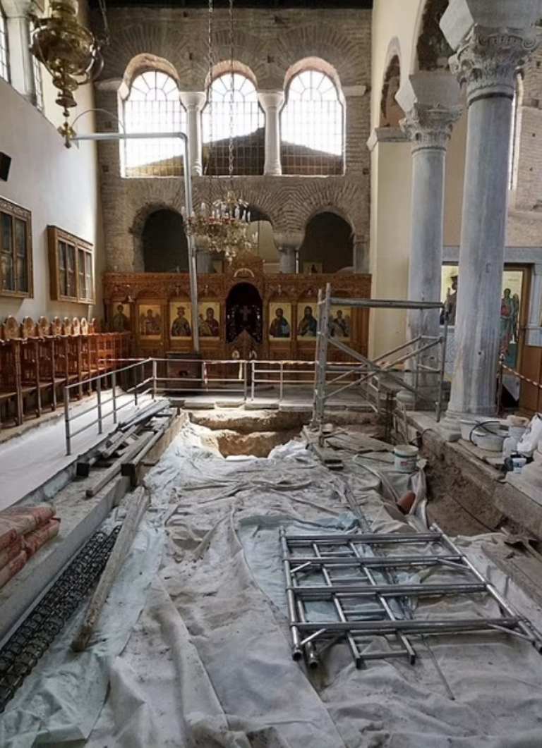 f768x1-599766_599893_151 (1)