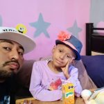 Emily le da la contra a los doctores y se aferra a la vida