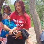 Vive madre migrante un calvario