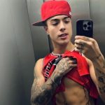 Naim Derrechi es acusado de aprovecharse del embarazo de Yeri Mua para promocionar su música