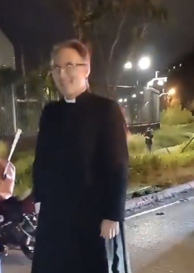 f768x1-819335_819462_156