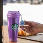 Starbucks lanza su nuevo vaso morado