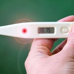 Madre mete a bañar a su hijo de 6 años para bajarle la fiebre y lo encuentra sin vida