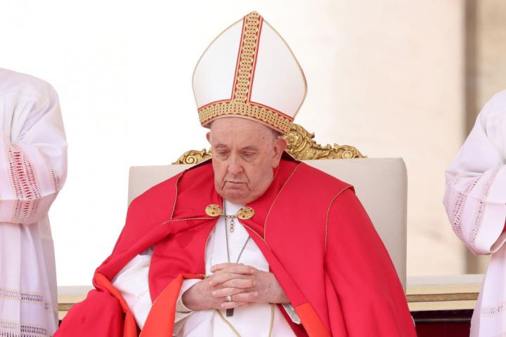 el-papa-francisco-en-la-misa-del-domingo-de-ramos-en-la-plaza-de-san-pedro-en-la-ciudad-del-vaticano