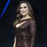 ¡Es hermosa!: Angélica Vale radiante y espectacular conduciendo su nuevo programa