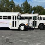 Descubren a niño con «clavo» en transporte escolar