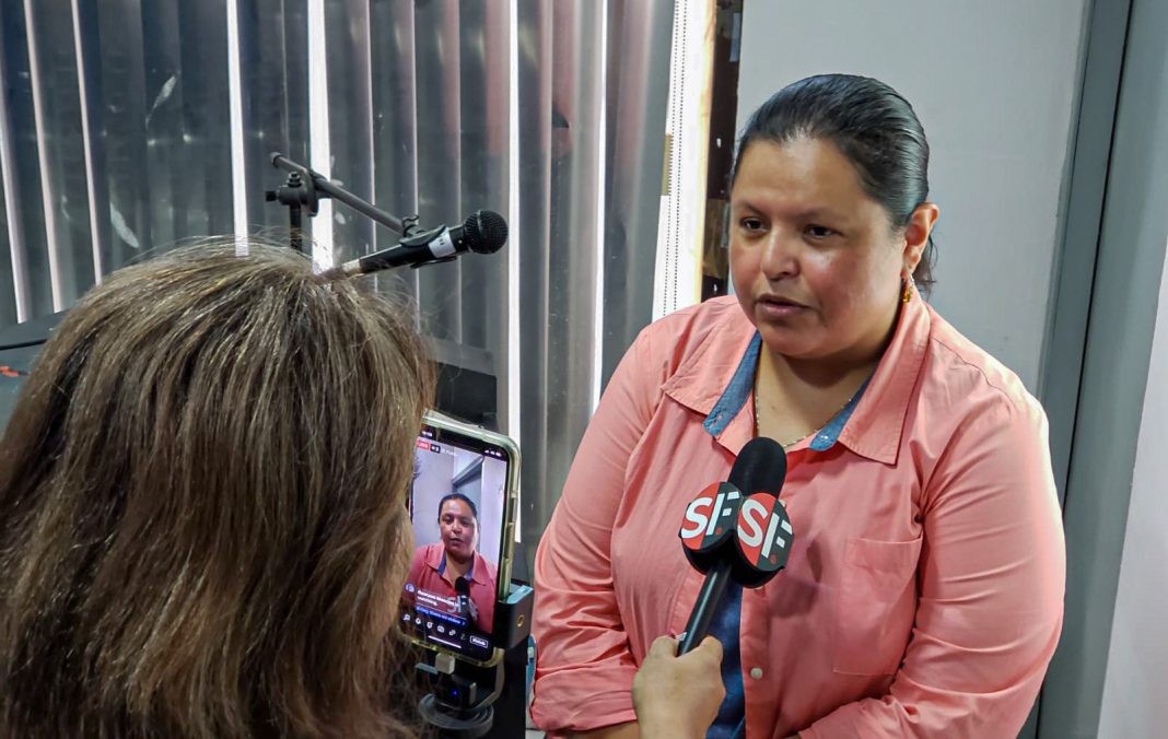 30656f8b-35da-48f4-8ea7-3a0d4d787e3f