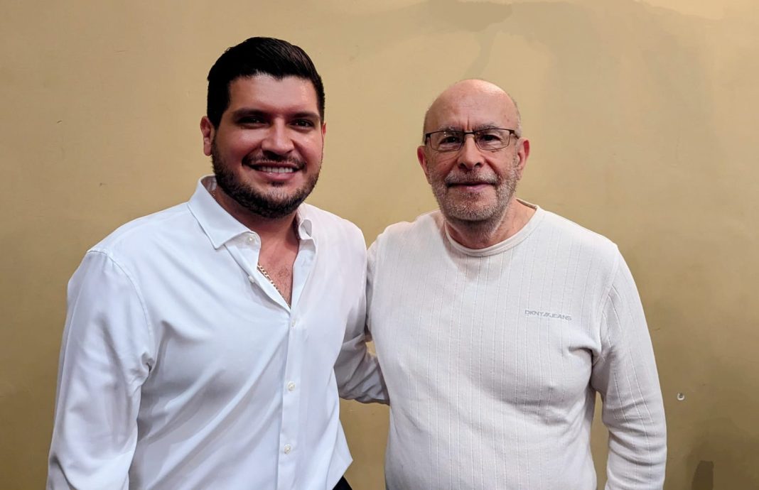 33b1c078-1b85-4bca-aecd-42ff33e1d532