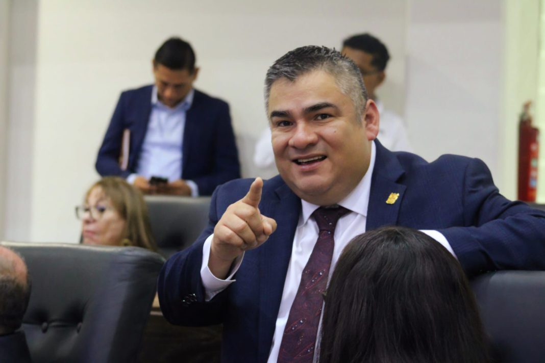 dde4683c-aca1-4d8c-abd0-472e3a2f0311