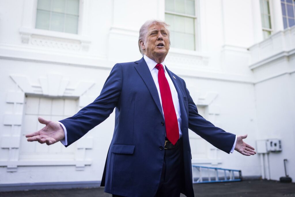 Primeros 100 días de Trump: su giro migratorio amenaza con crear una crisis constitucional