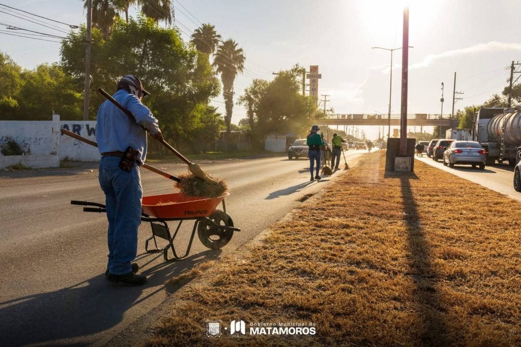 f5d6c8de-c0a3-43d3-8cdc-505b40feb88b