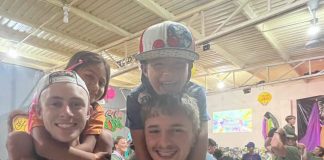 Misioneros texanos impulsan escuelitas